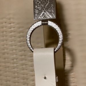 💋Chico’s brand white man-made materials belt